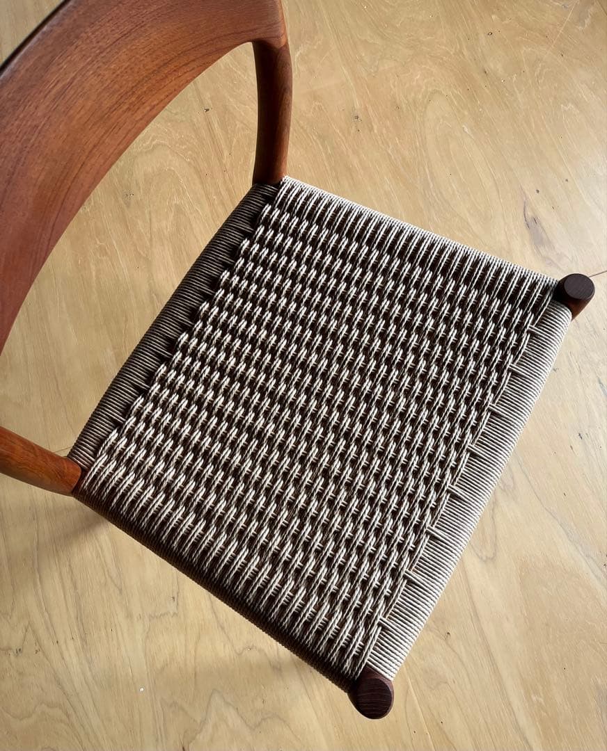 Niels Moller Model 75 チーク ペーパーコード張替え後未使用