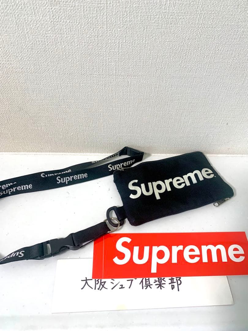 supreme ミニケース　ポーチ　ケース　ストラップ付き