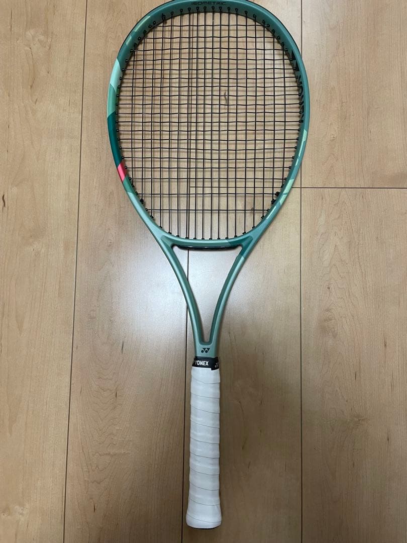 美品YONEX PERCEPT 100D G2 テニスラケット