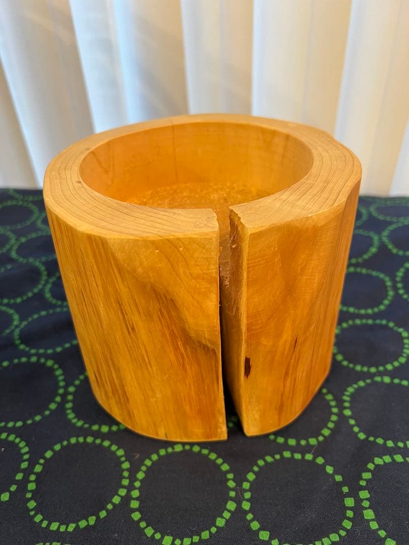 カルデサックcul de sac天然ヒバペットテーブルとガラスボウル