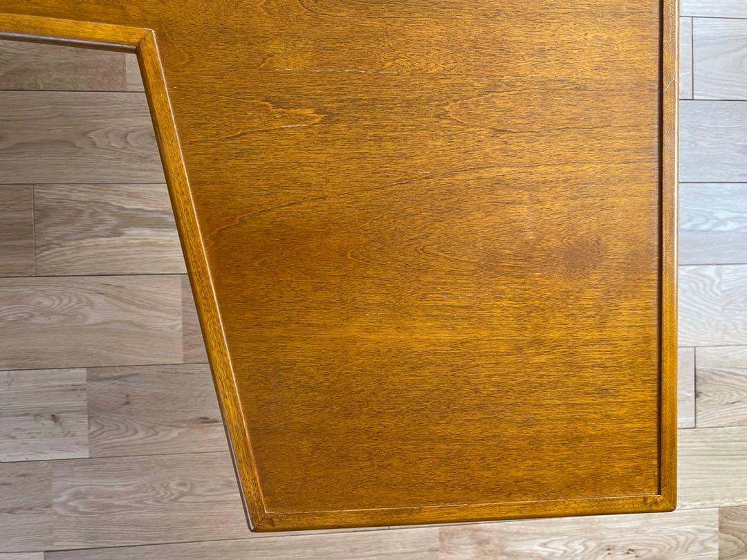 パシフィックファニチャーサービス　テーブル　RUDDER TEA TABLE