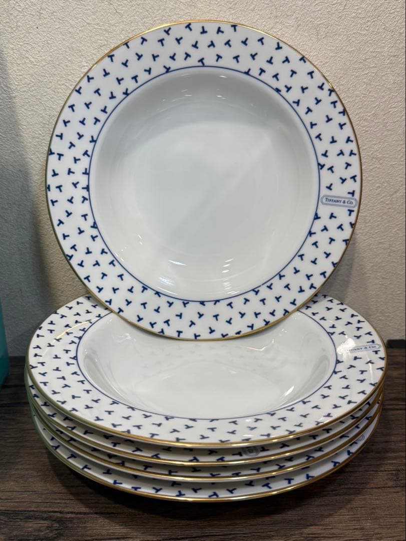 本日限定値下げ★Tiffany ダンシングT 食器セット　28P プレート皿