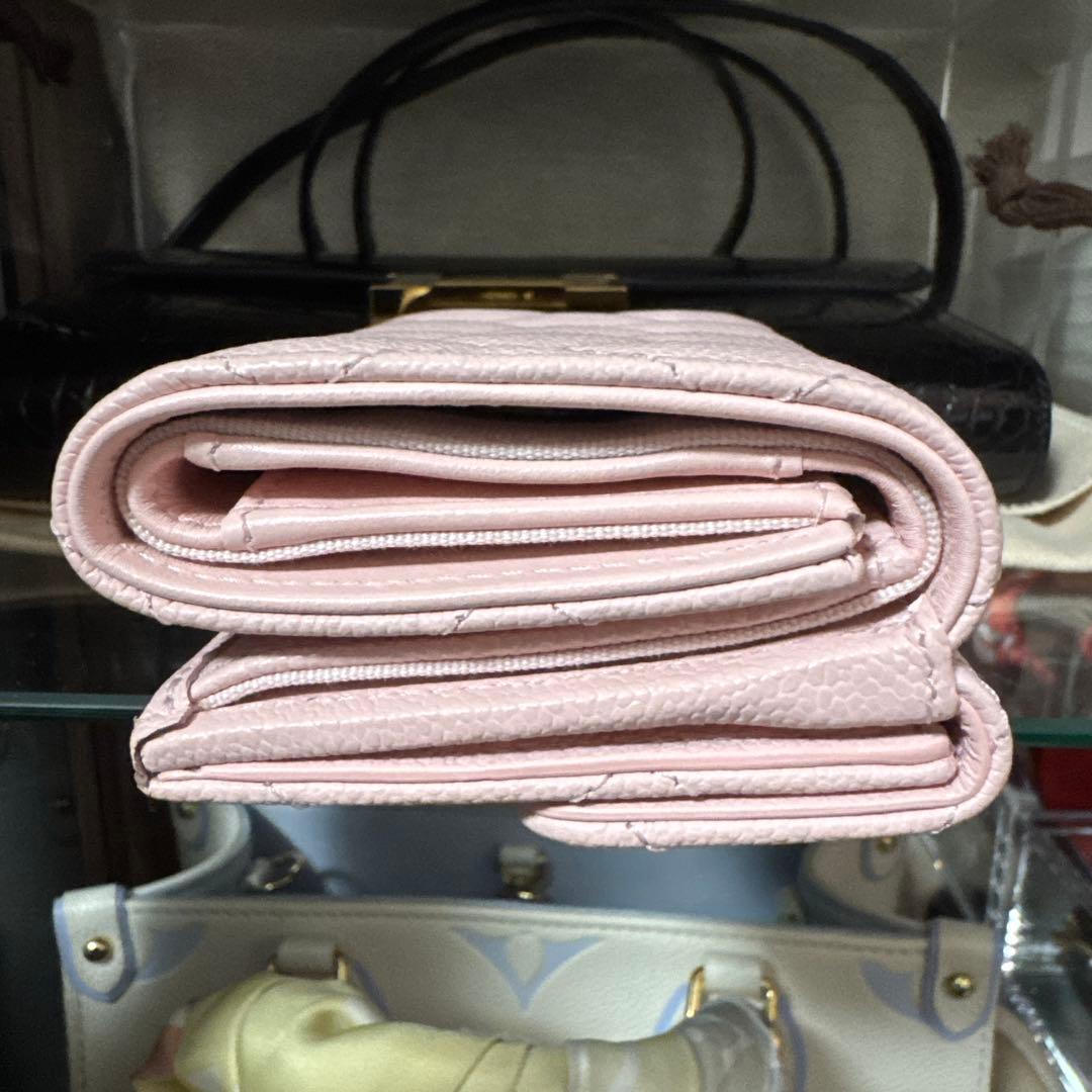 CHANEL ピンク ラムスキン三つ折り財布