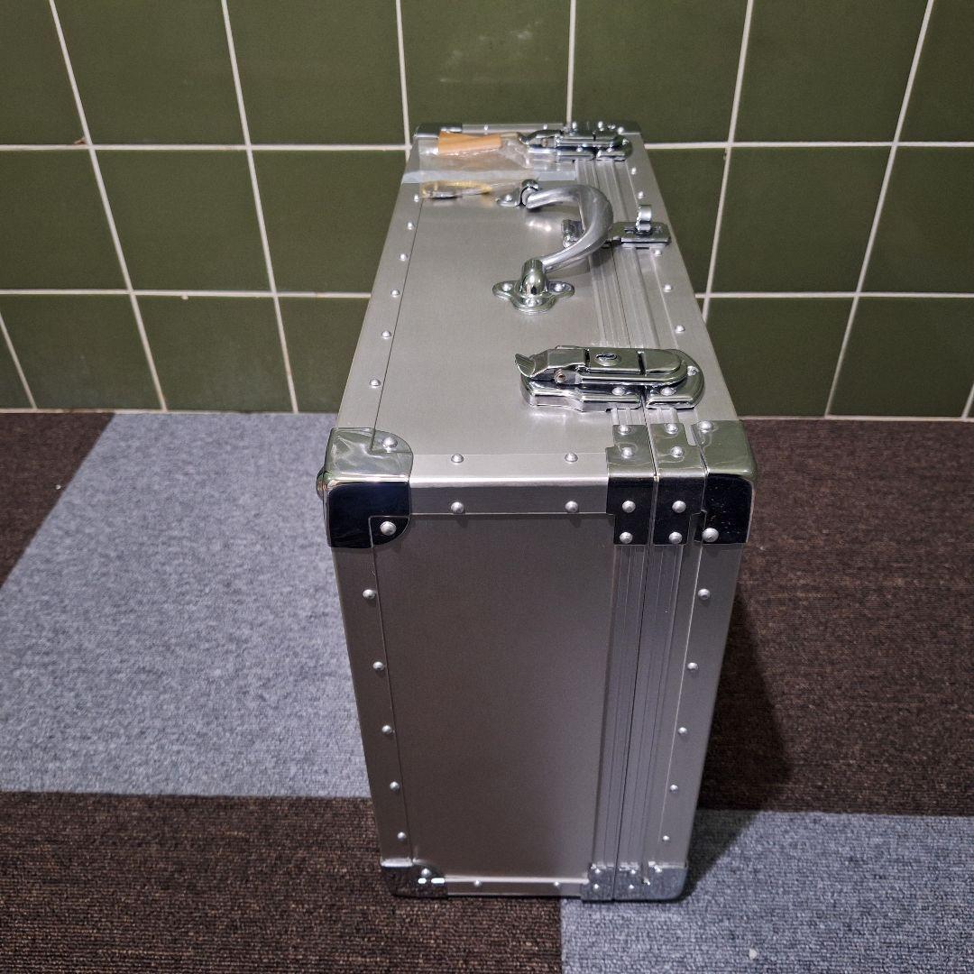 鍵付き アルミケース 日本製