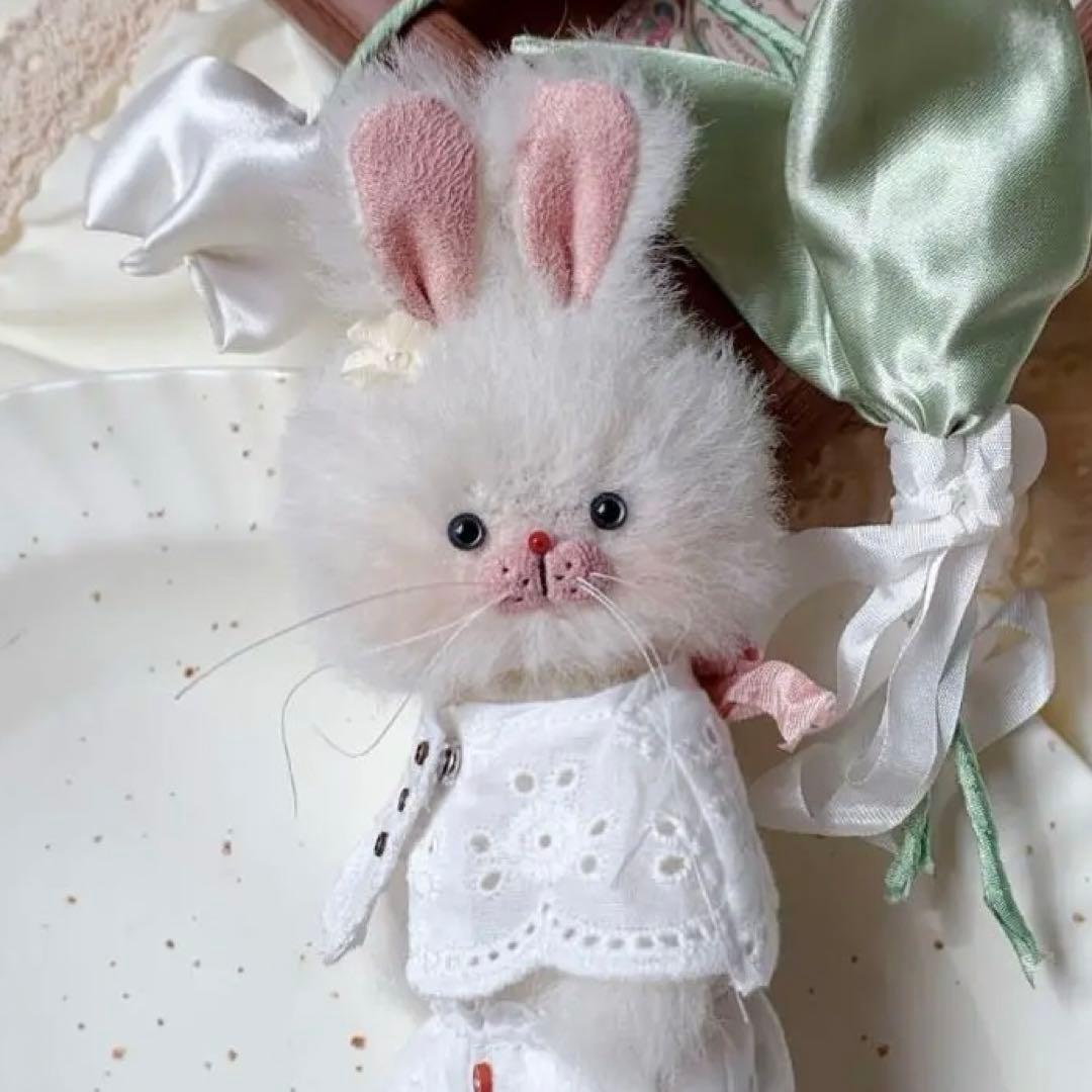 キュートなベイビーバニー ぬいぐるみ アーティストベア 海外作家様 ハンドメイド