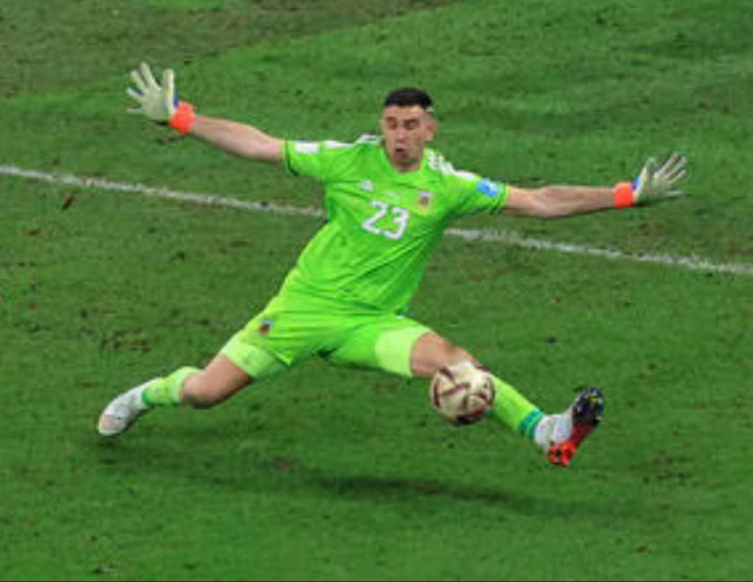 【W杯優勝ユニ】オーセンティック アルゼンチン代表 エミリアーノマルティネス