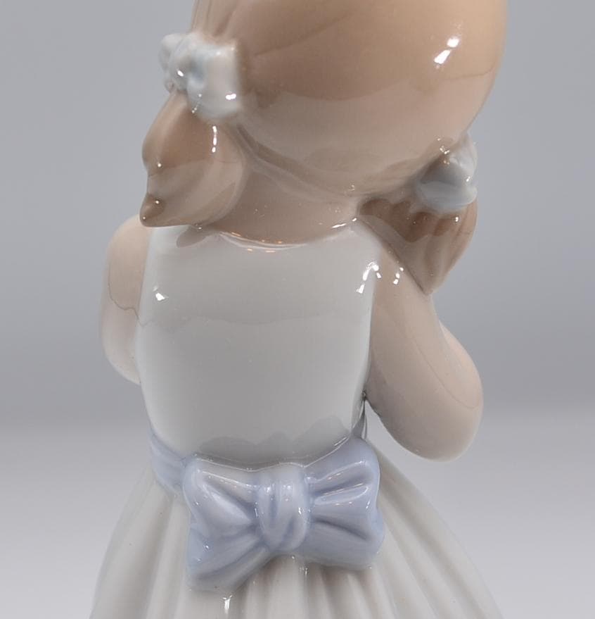 わが家のプリンセス　＃6973　★リヤドロ　スペイン　光沢仕上げ　箱付き