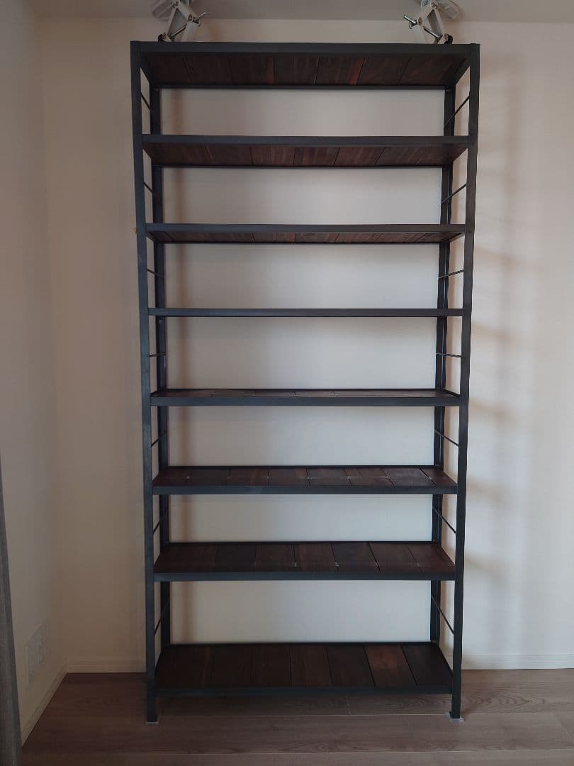 ウォルナットのアイアンシェルフ