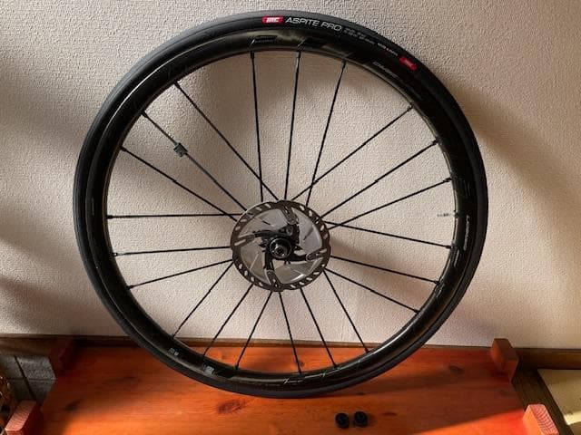 フルクラム FULCRUM レーシングゼロカーボン DB（シマノフリー）