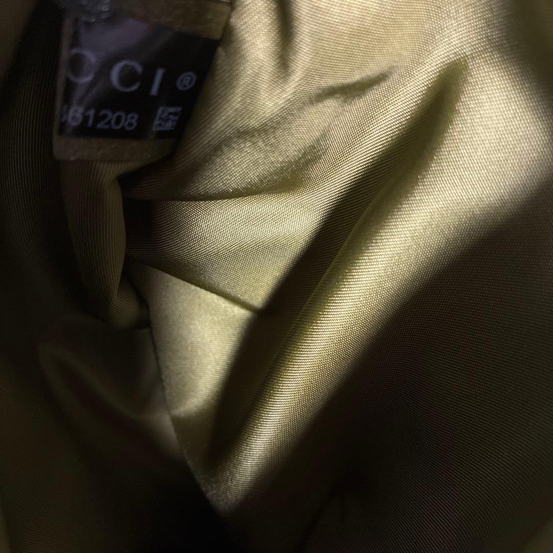 GUCCI グッチ　♡未使用に近い♡ ボディバッグ　カーキ色　オフザグリッド