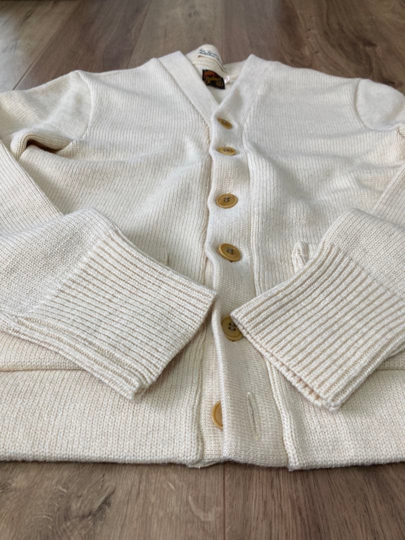 ミスターフリーダム　ニットカーディガン　ナチュラルカラー