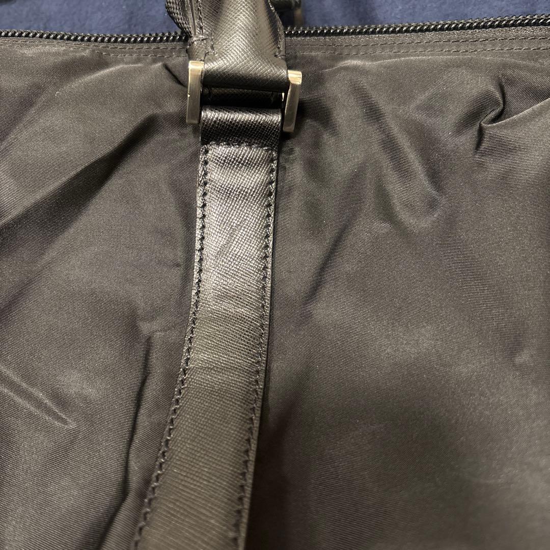 プラダ　ボストンバック　黒