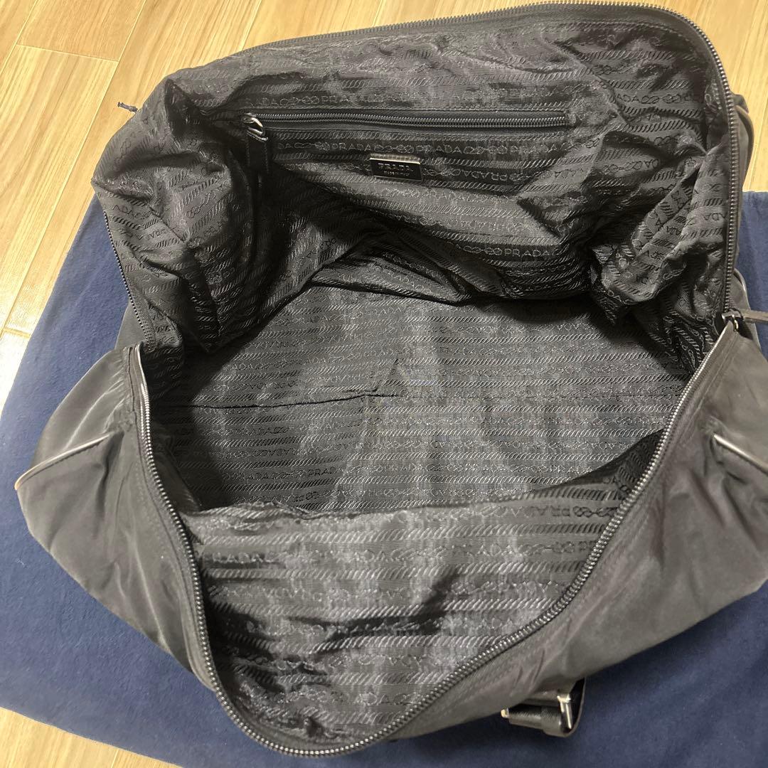 プラダ　ボストンバック　黒