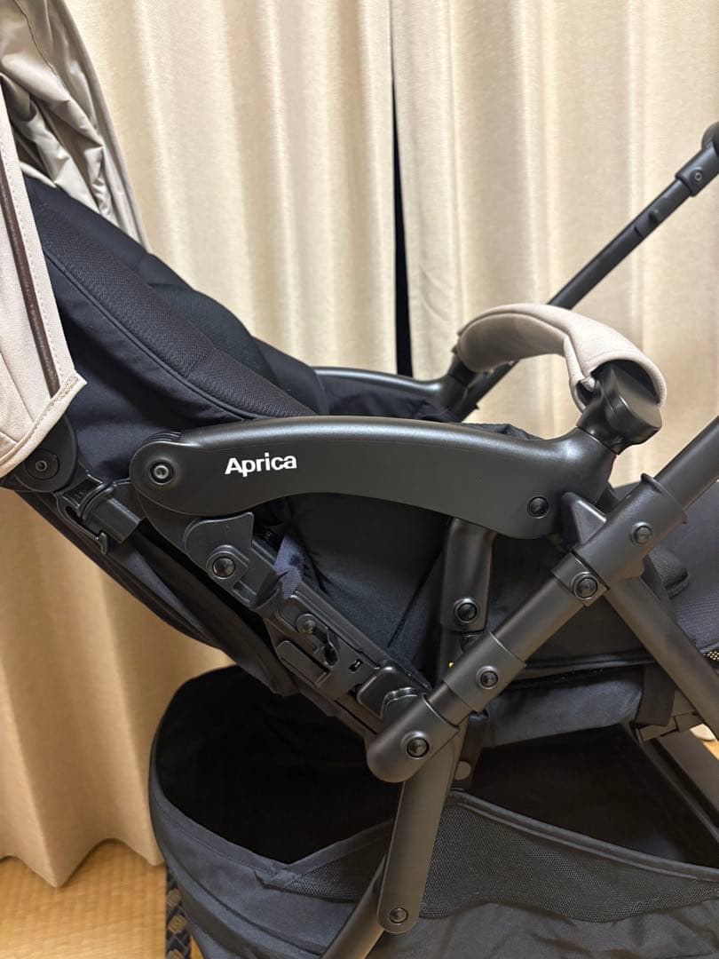 【りりさん専用】2025年アップリカ ラクーナクッションフリープラスAD限定色