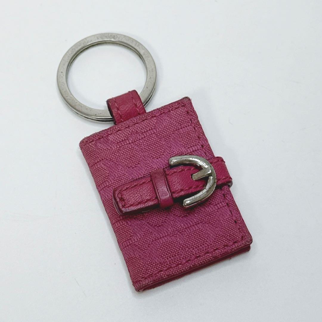 【24時間以内発送】コーチ チャーム キャンバス 手帳型 ピンク キーリング