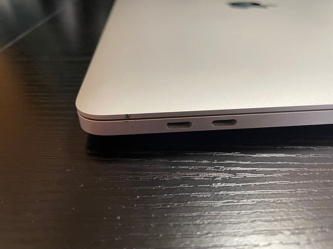 MacBook Pro 13インチ2020 Core i5 8GB 充100%