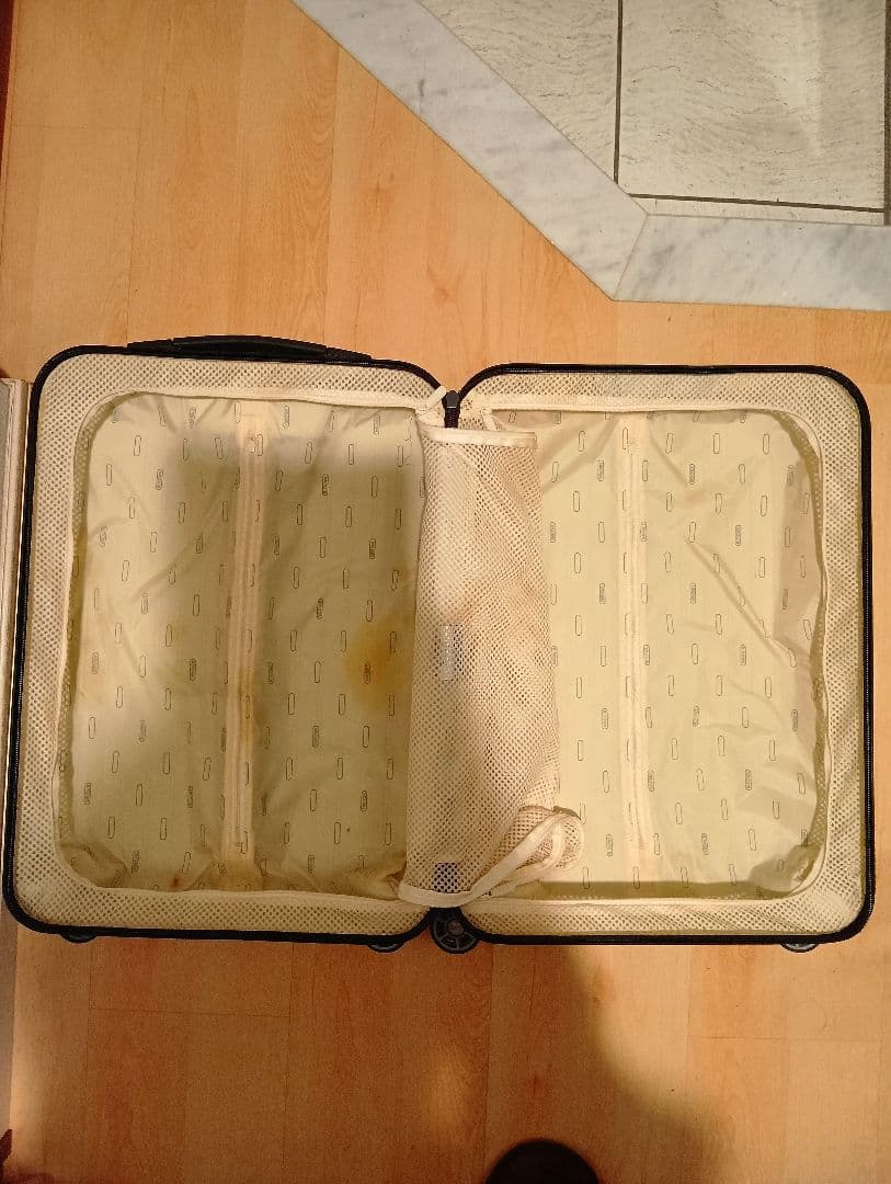 リモワ　サルサエアー 34L　機内持ち込み可