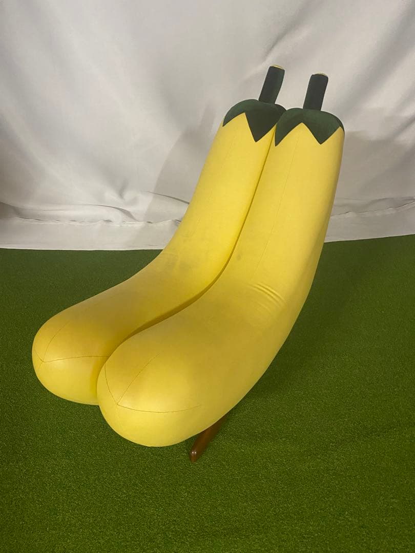 バナナ型ロッキングチェア