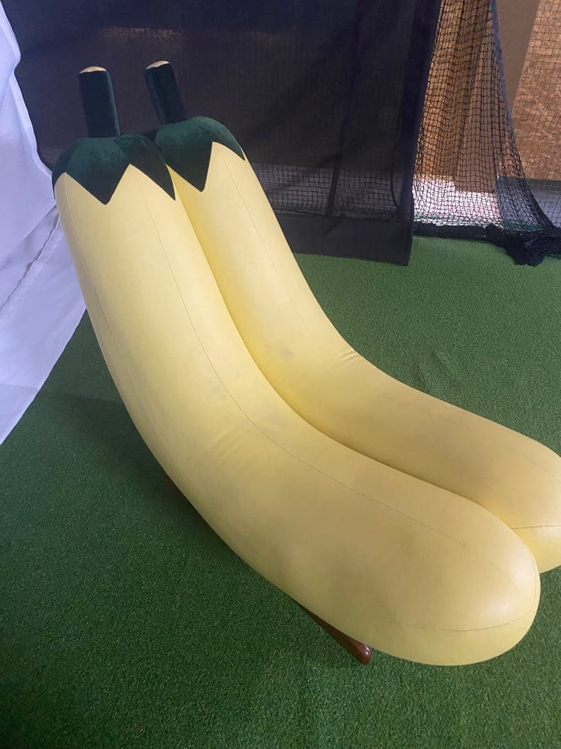 バナナ型ロッキングチェア