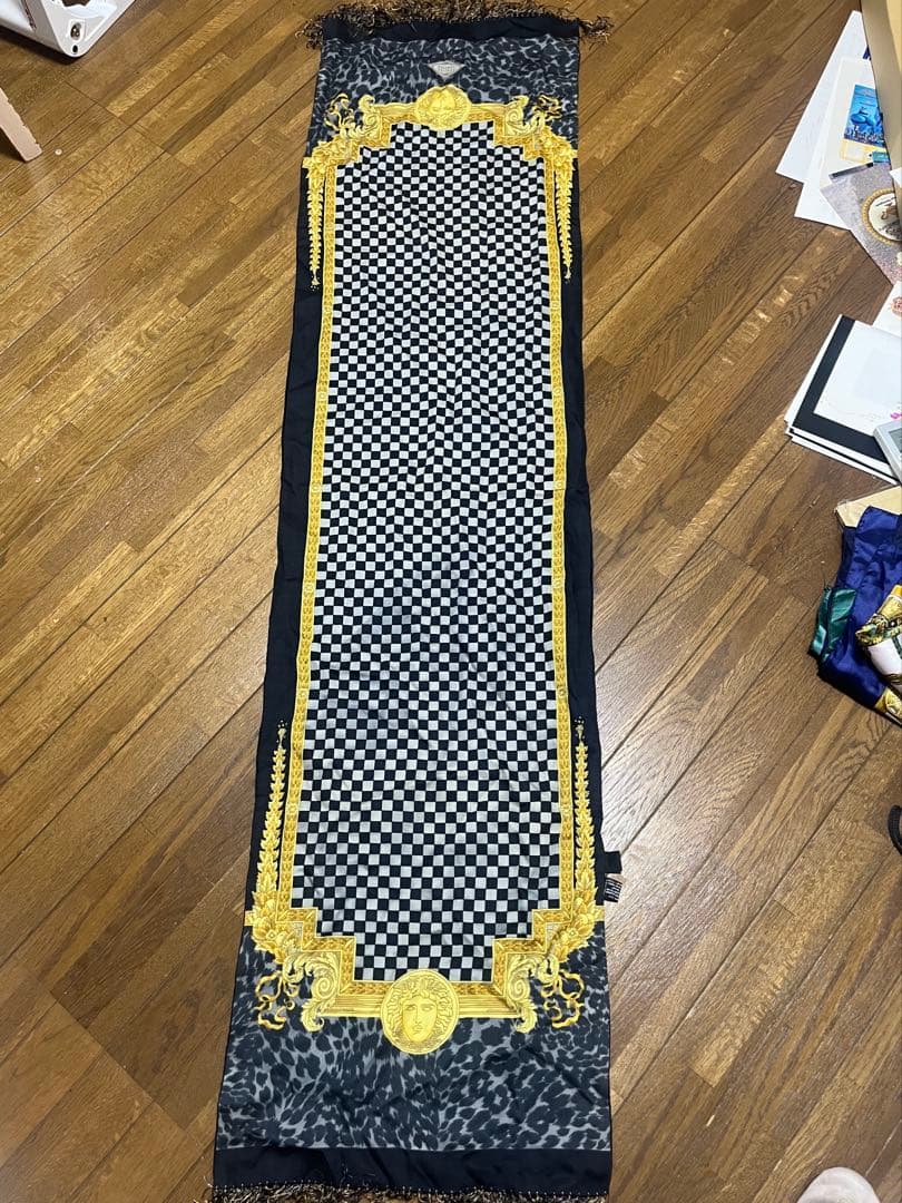 ヴェルサーチ　マフラー　ストール　スカーフ