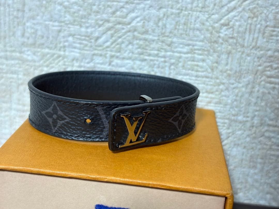 美品　Louis Vuitton ブラックレザーバングル ⭐️早い者勝ち⭐️