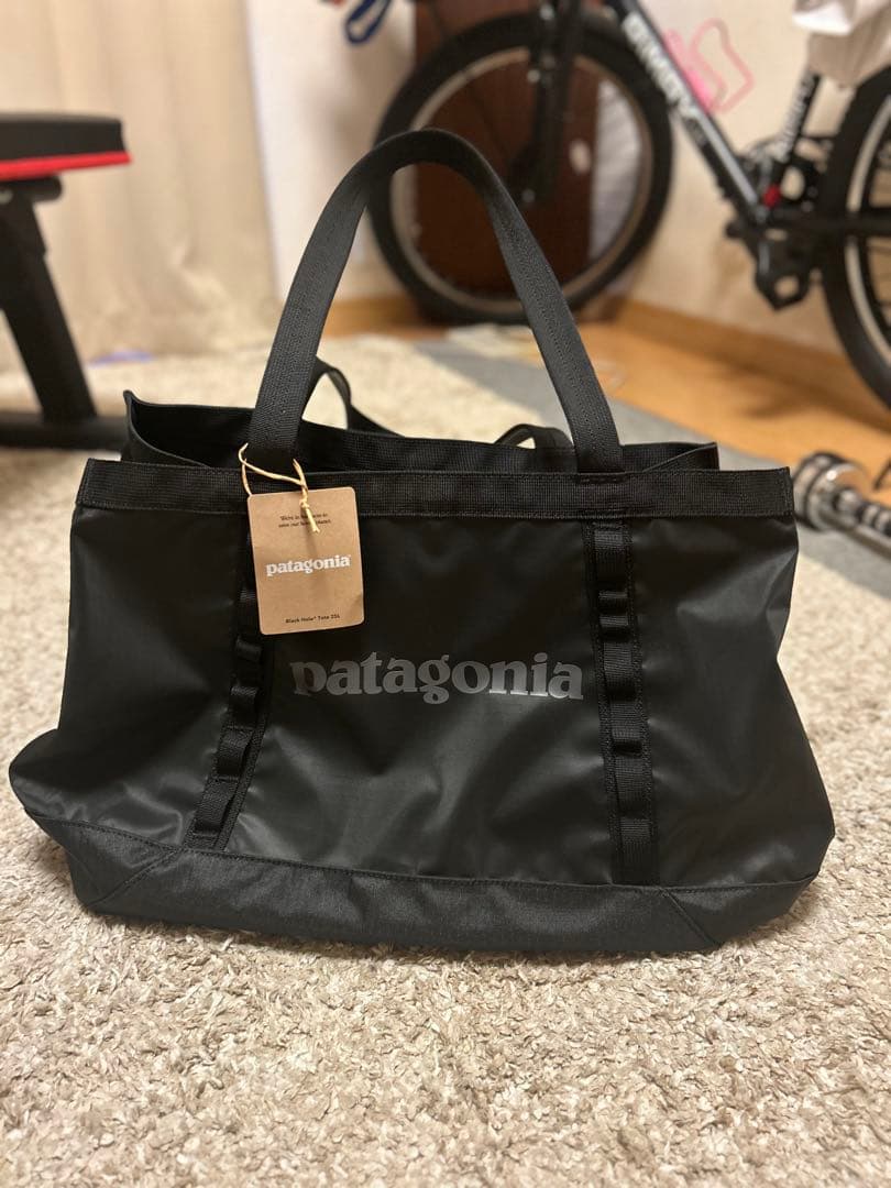patagonia ブラック トートバッグ