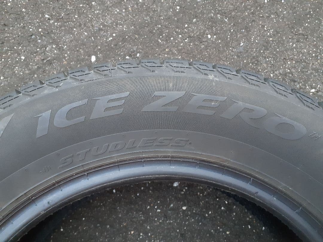 深溝22年　ピレリICE ZERO 195/65R15インチ スタッドレスタイヤ