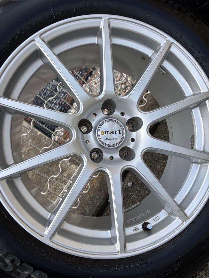 235/60R18 107Q スタッドレスタイヤ