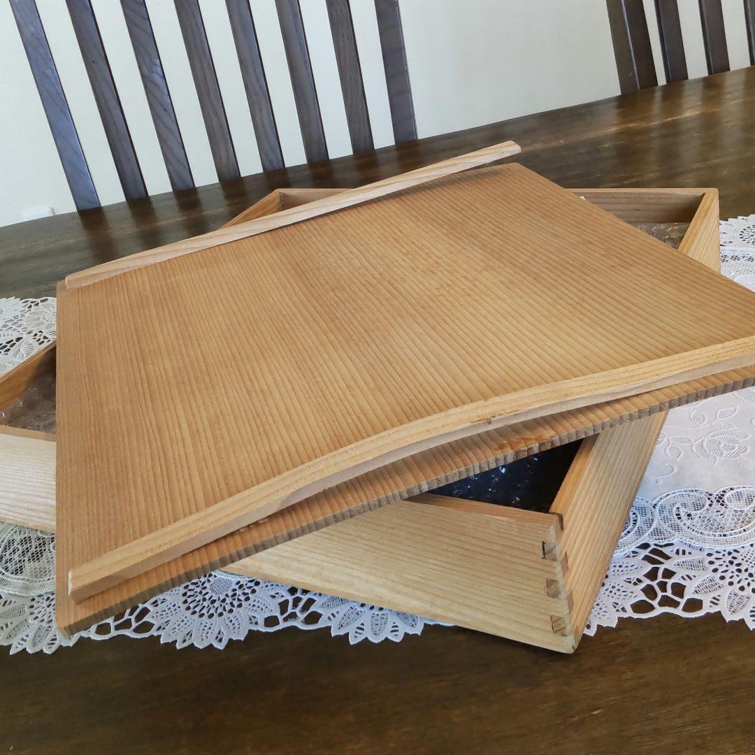 未使用保管品　源右衛門 　館林源右衛門 作　染付 輪花　十寸　30cm　供桐箱