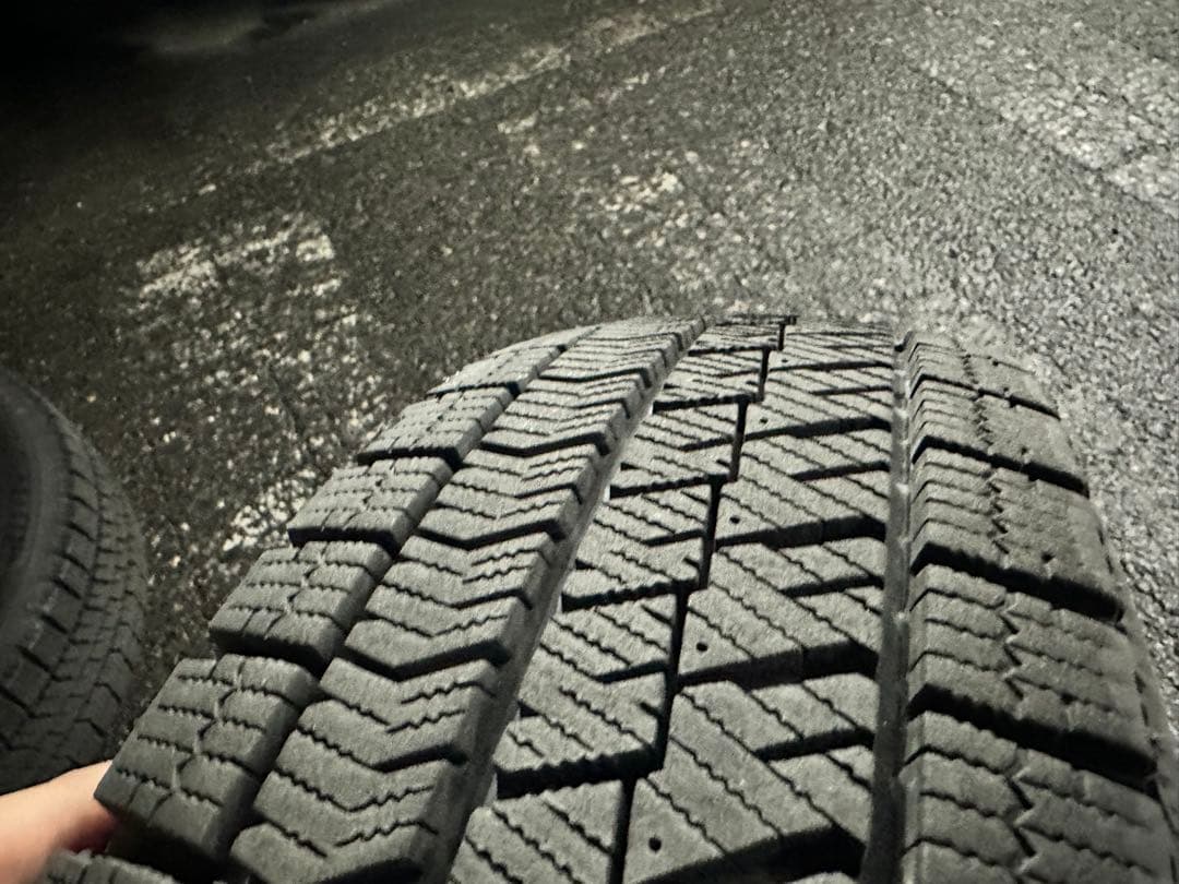 ブリヂストン スタッドレスタイヤ 15インチ165/65R15