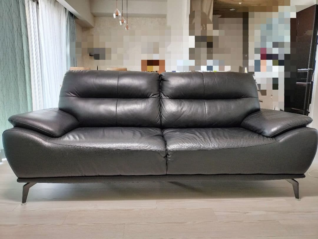 販売7/18まで！ニトリ　ブラックレザー三人掛けソファ モダンデザイン