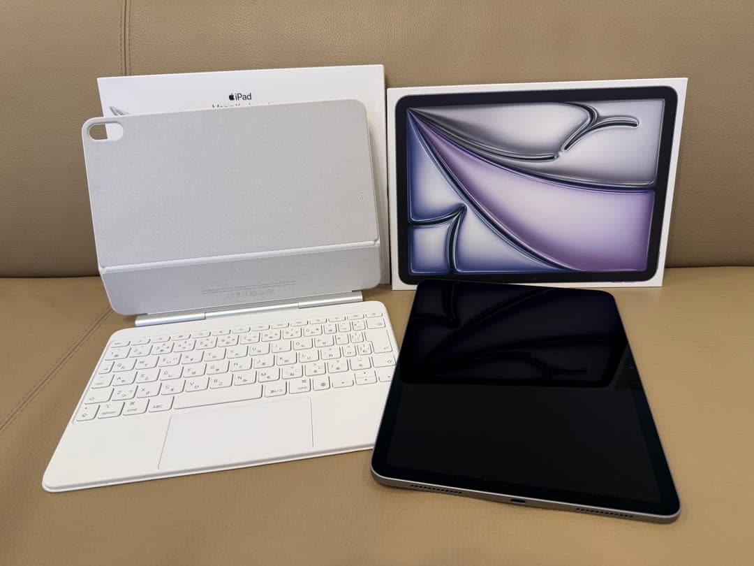 バッテリー100% iPad Air M3 11 Magic Keyboard