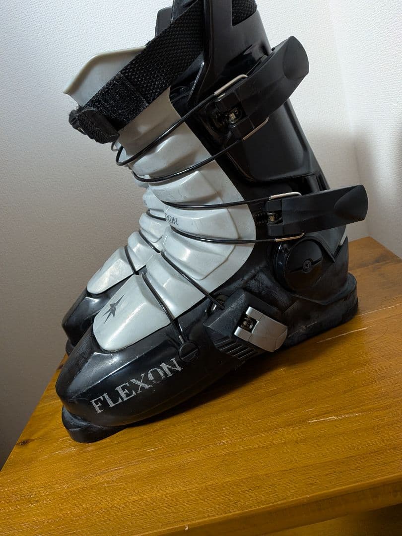 クナイスル　フレクソン　スキーブーツ　モーグル　フリースタイル　26cm　中古