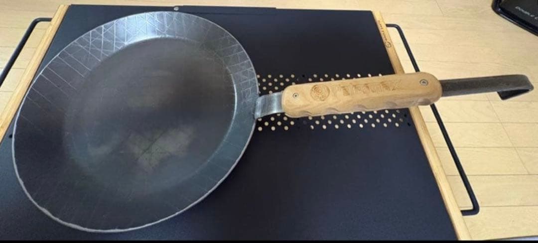 Petromax シュミーデアイゼンフライパン 28cm 【取手、収納ケース付】