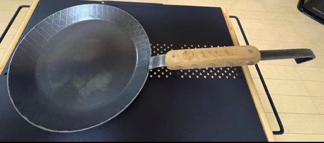 Petromax シュミーデアイゼンフライパン 28cm 【取手、収納ケース付】