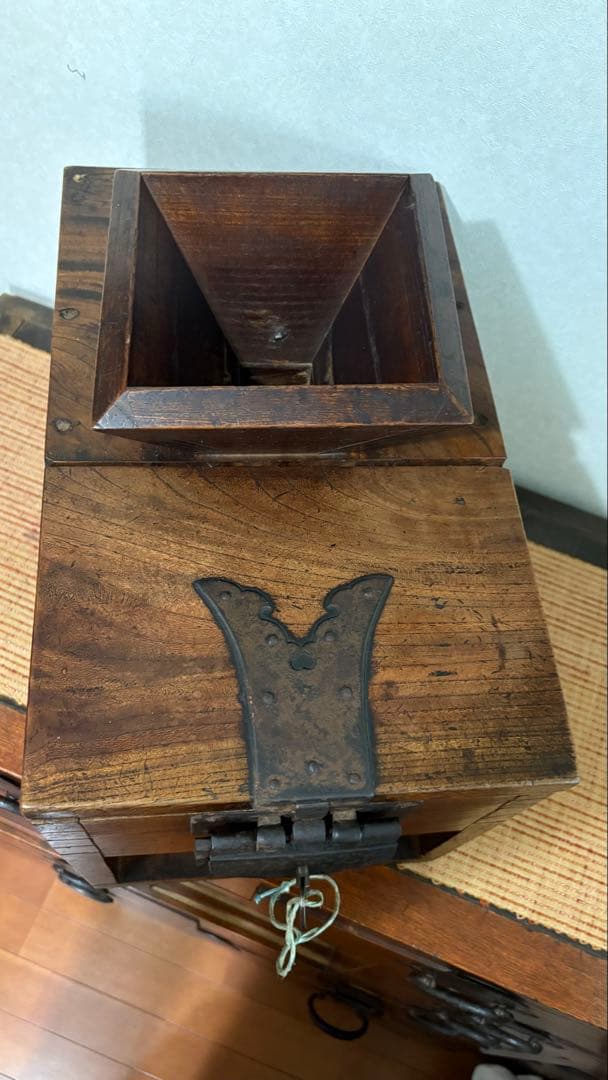 古民具　古道具　銭箱　金庫　帳場箪笥　 江戸時代後期　骨董品　錠前付ジャンク品