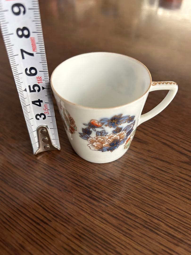 お値下げしました　ビンテージ、オールド深川製磁、金彩染錦花丸紋　コーヒーカップ