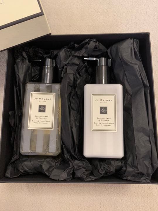 Jo MALONE LONDON イングリッシュ ペアー & フリージア