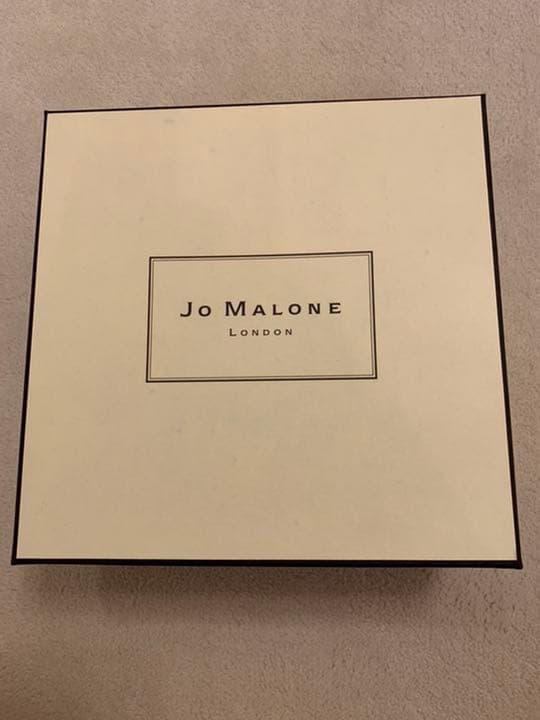 Jo MALONE LONDON イングリッシュ ペアー & フリージア
