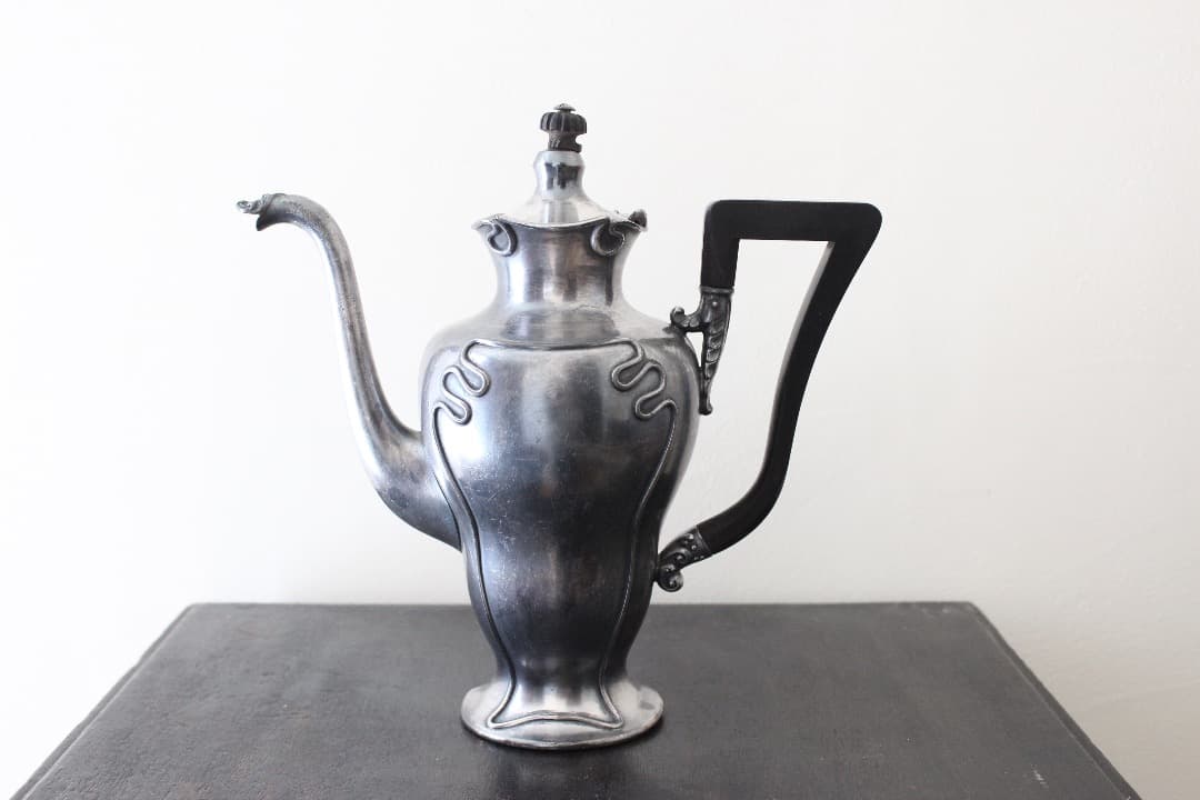 アンティーク　アール・ヌーヴォーデザイン　ポット・シュガーポット・クリーマー