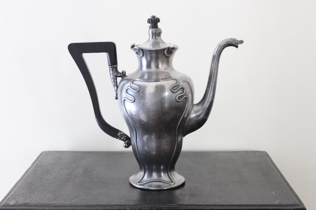 アンティーク　アール・ヌーヴォーデザイン　ポット・シュガーポット・クリーマー