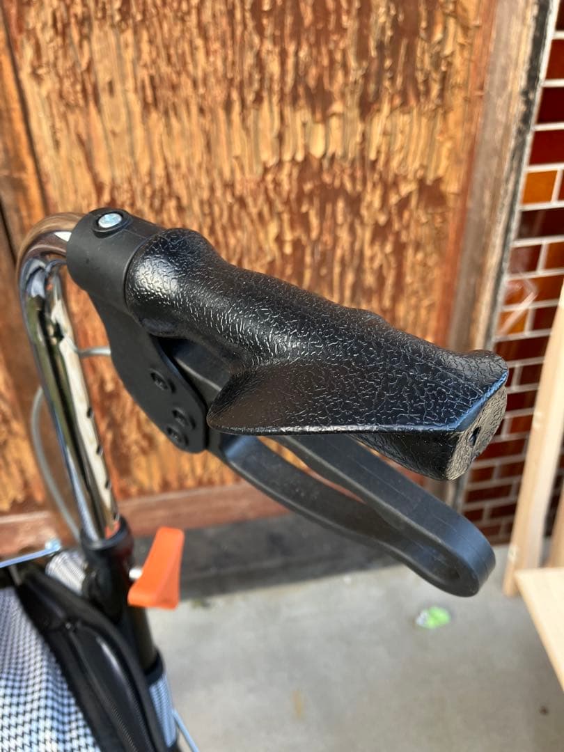 三輪歩行車　トライウォーカー　カゴ無しTR-62BK