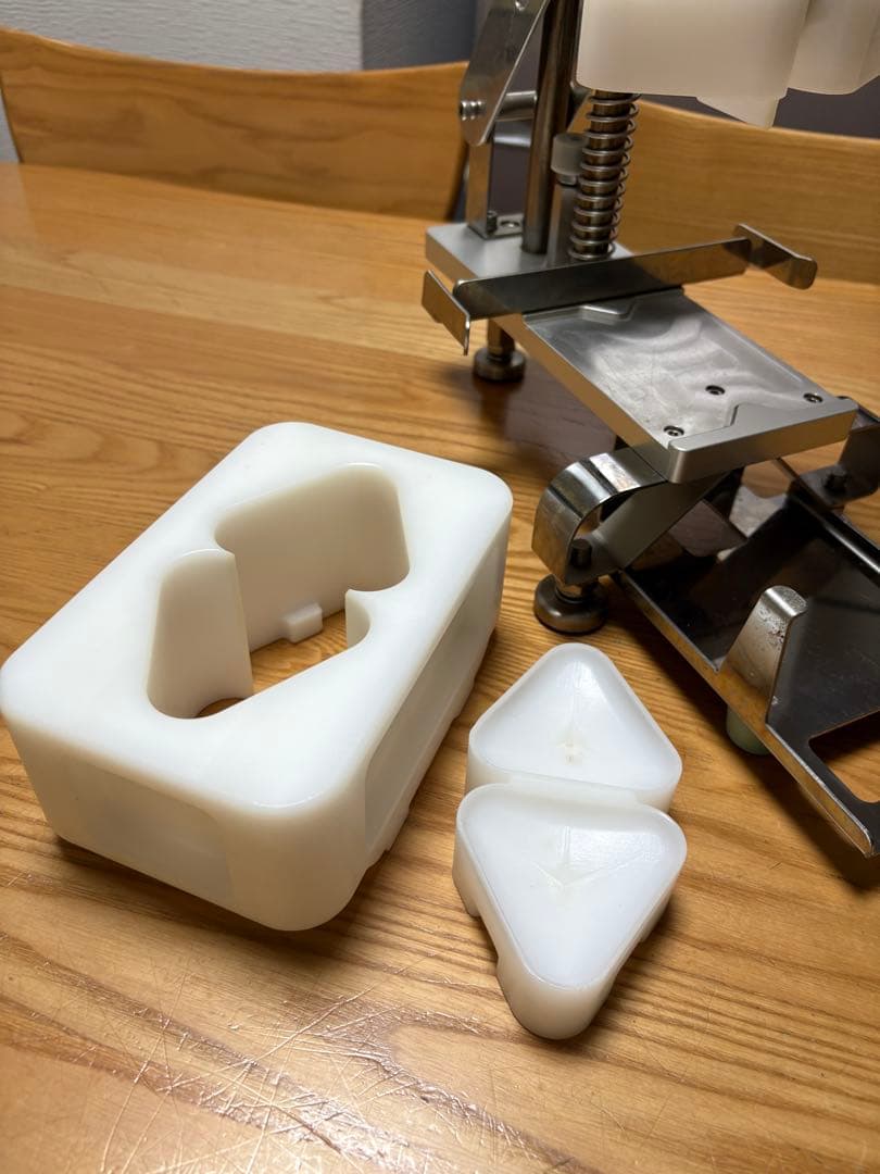 Fujiseiki 不二精機　業務用 おにぎり機　にぎるくん　CHS 入手困難