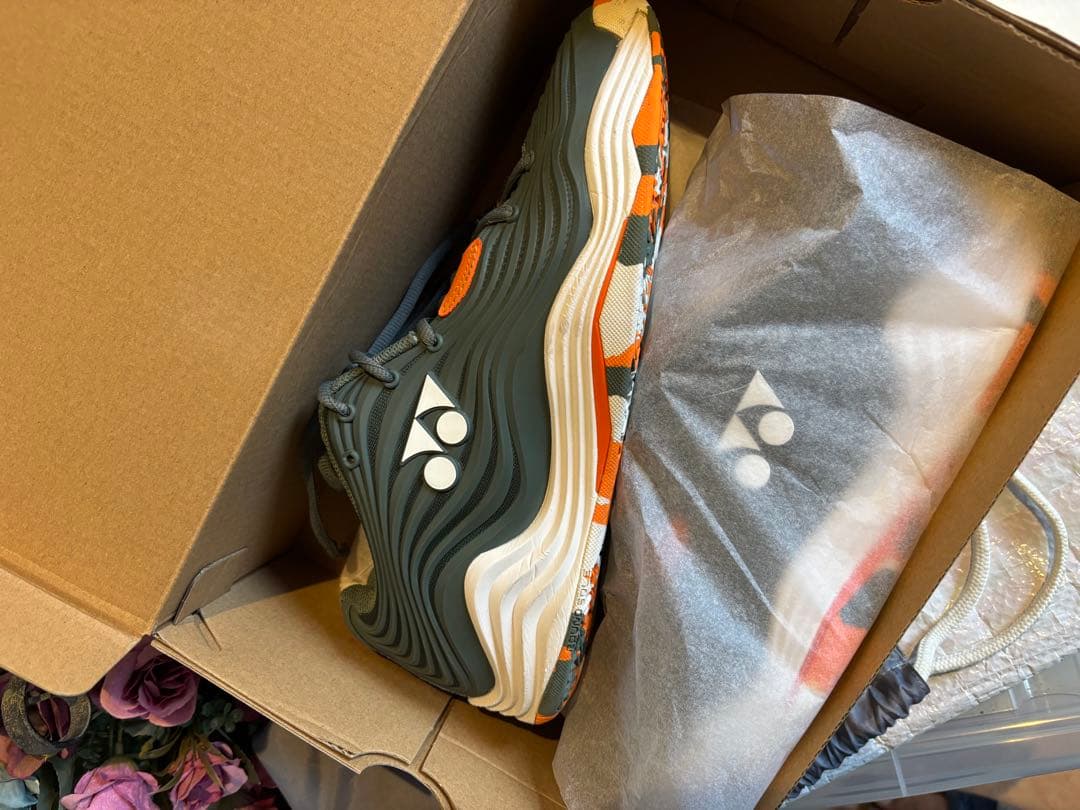 YONEX FUSIONREVテニスシューズ 27センチ　オリーブ