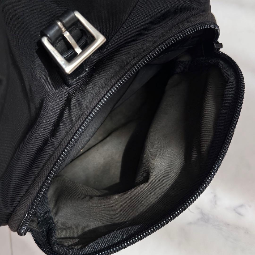 PRADA リュック　三角ロゴ　テスートナイロン　シルバー金具　黒　ユニセックス