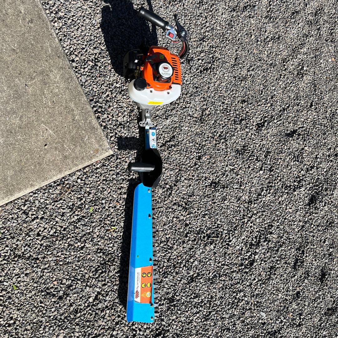 エンジン式草刈り機 青 鋸刃付き