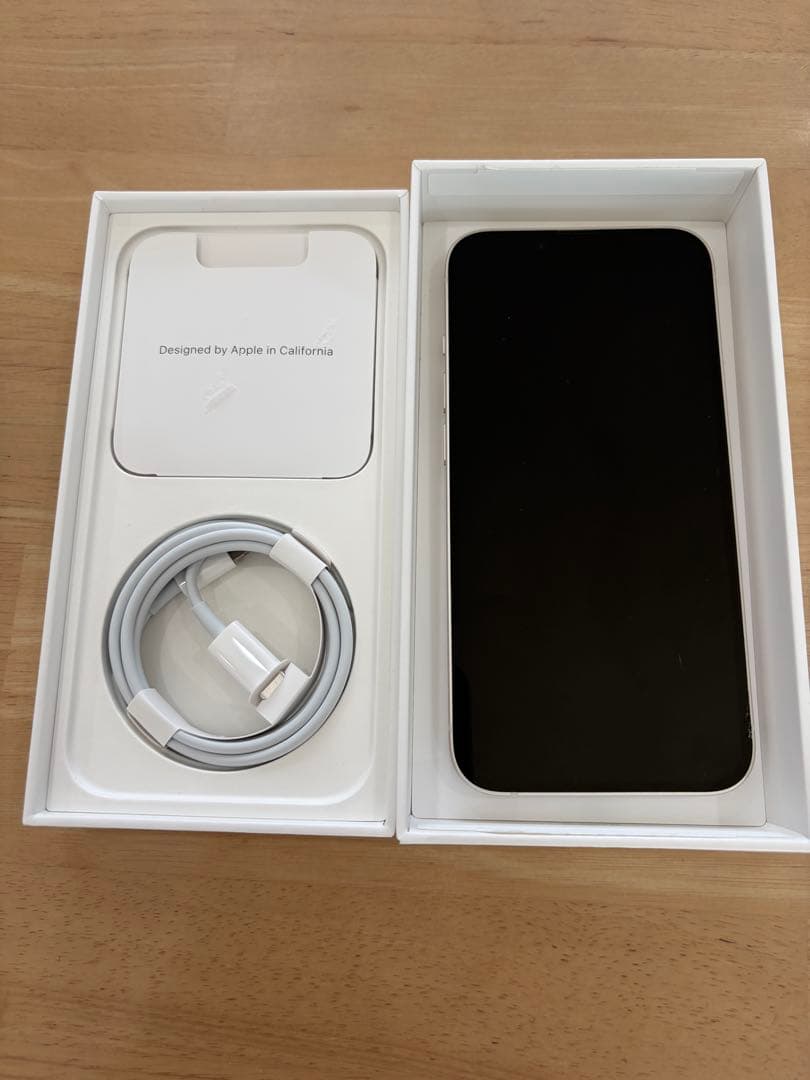 【J】Apple iPhone 14 256GB スターライト