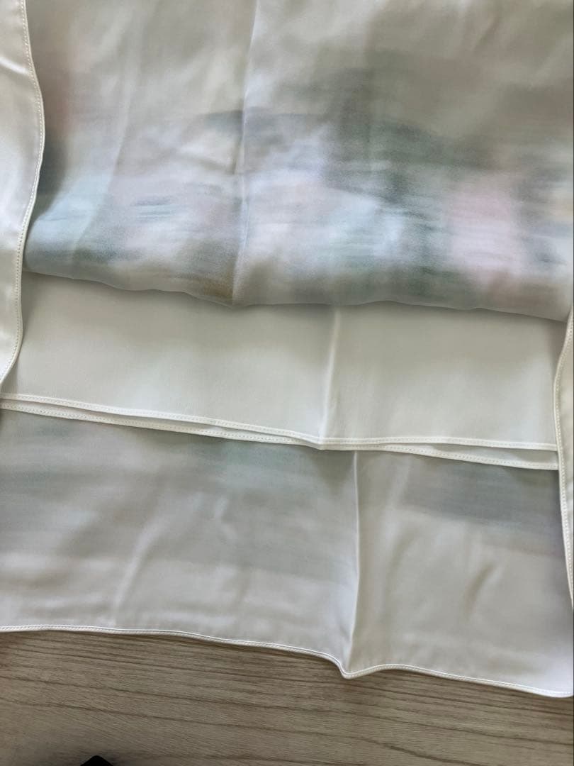 未使用タグ付き LOEWEシルクスカート⭐︎size34