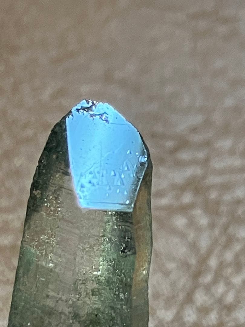 ガネッシュヒマール　ティプリン産　クローライトインクオーツ　レコードキーパー入り