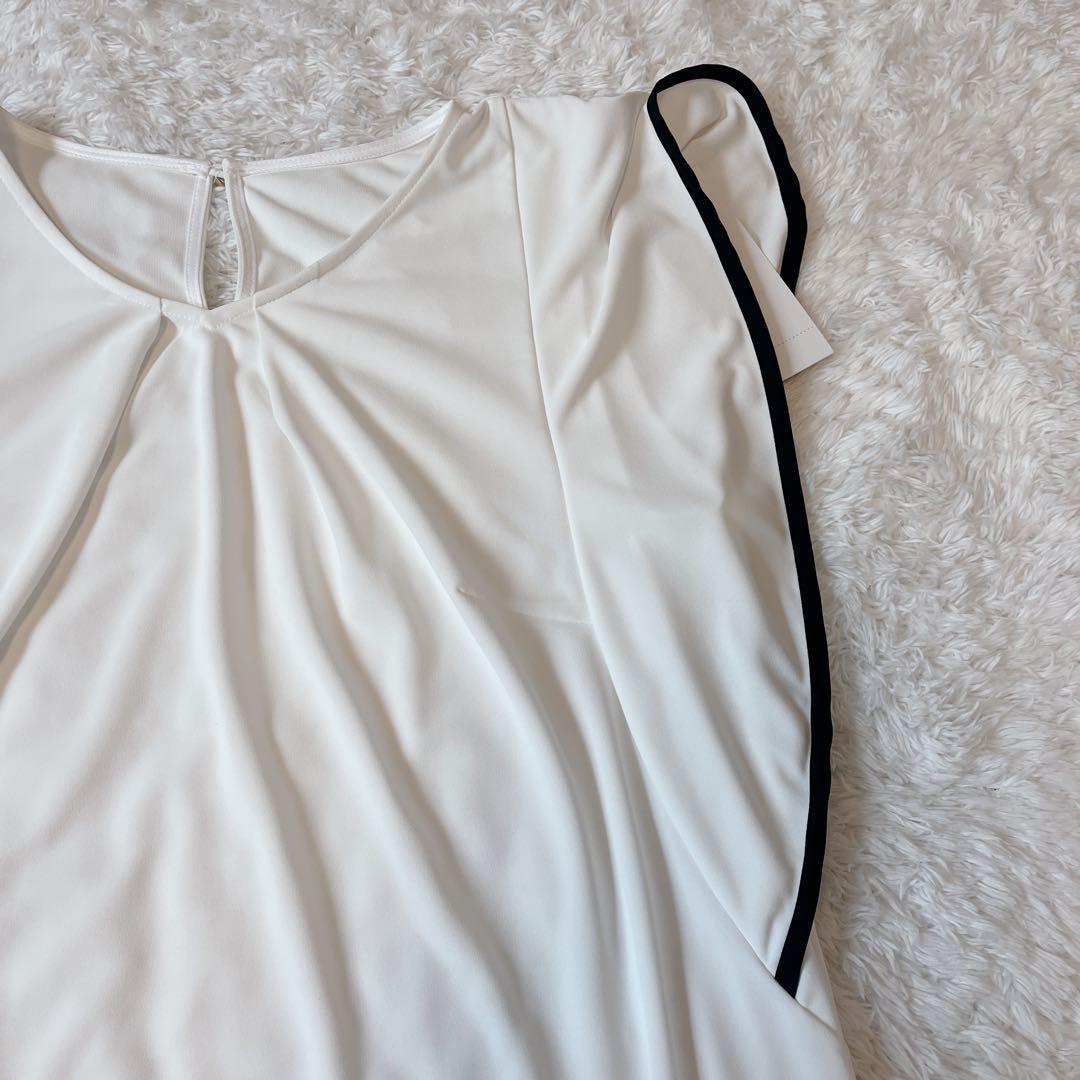 新品タグ付【PINKY&DIANNE】バイカラーラッフルスリーブカットソー日本製